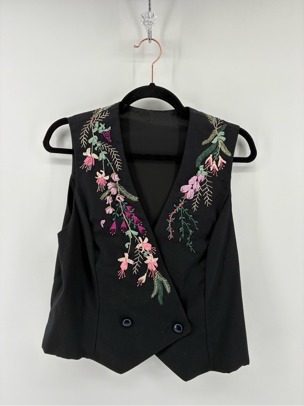Black Embroidered Floral Vest - Women's Sleeveless Jacket